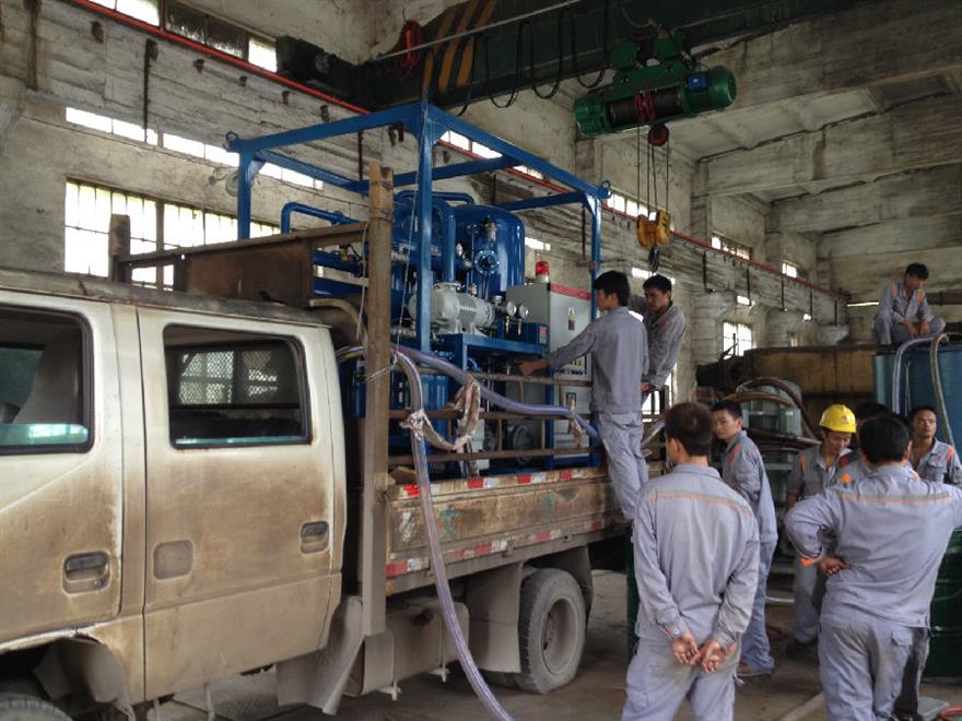 廣西中信大錳變電所使用現場-wps圖片.JPG 雙級真空濾油機裝車現場