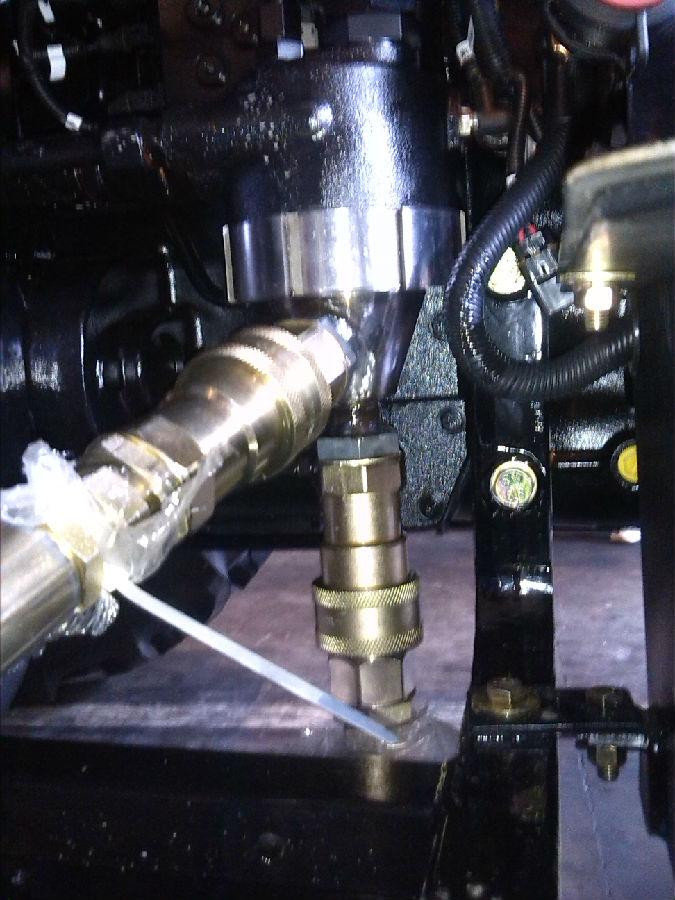 20-液壓油濾油機(jī)現(xiàn)場(chǎng)照片.jpg 汽車液壓油濾油機(jī)現(xiàn)場(chǎng)照片